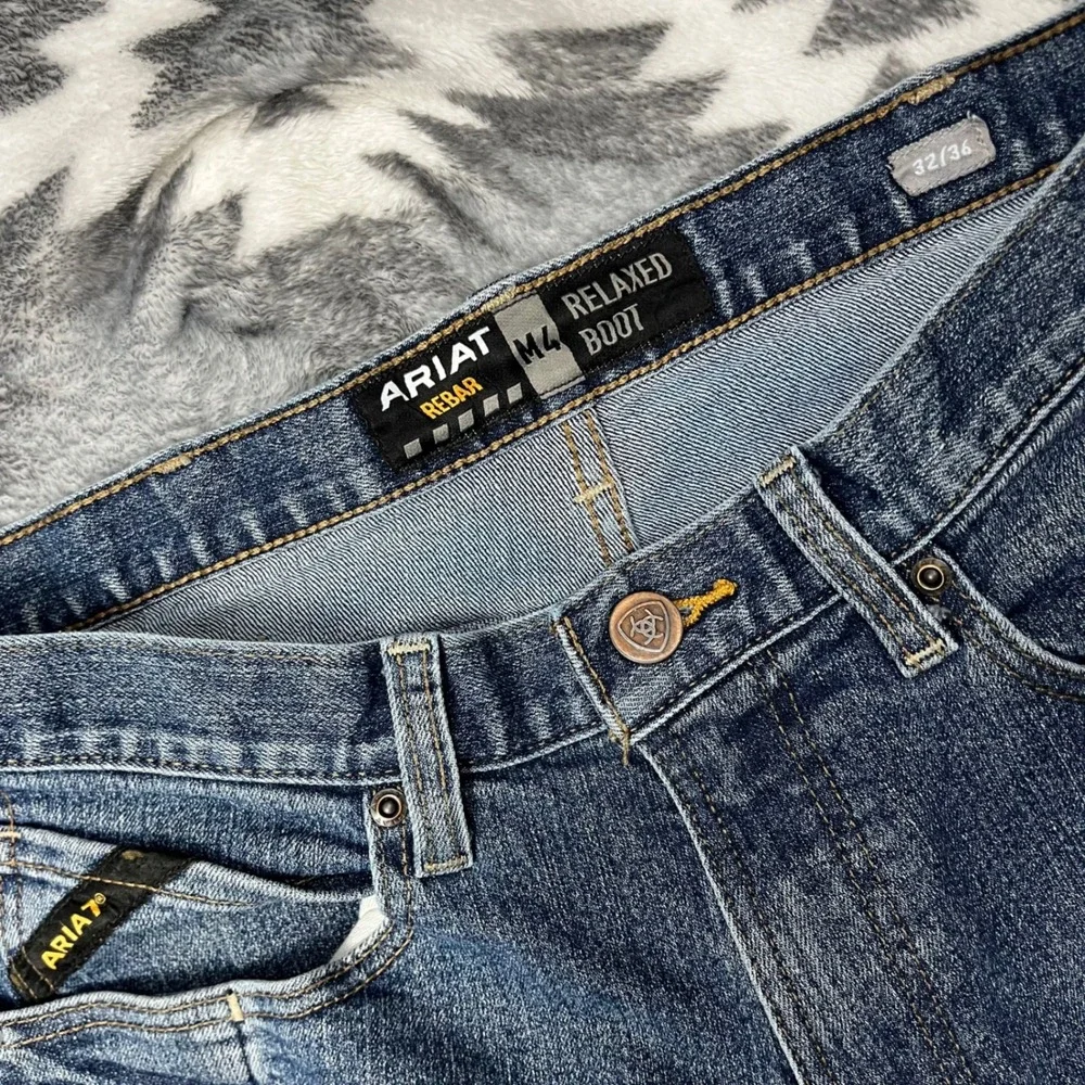 Ariat Rebar M4 Relaxed Boot Jeans Mens 32x34 Medium Wash Denim 10016221 Carbine